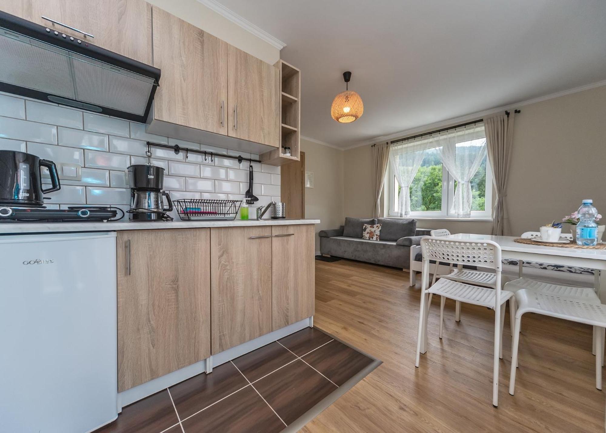 Willa Aleksandra - Apartamenty เมียนจีบรอเจีย จีเวียซกิแย ภายนอก รูปภาพ