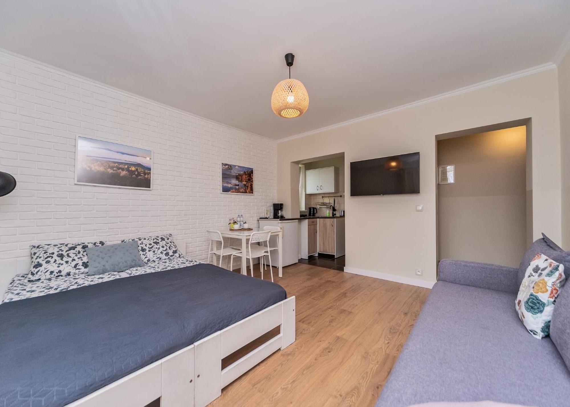 Willa Aleksandra - Apartamenty เมียนจีบรอเจีย จีเวียซกิแย ภายนอก รูปภาพ