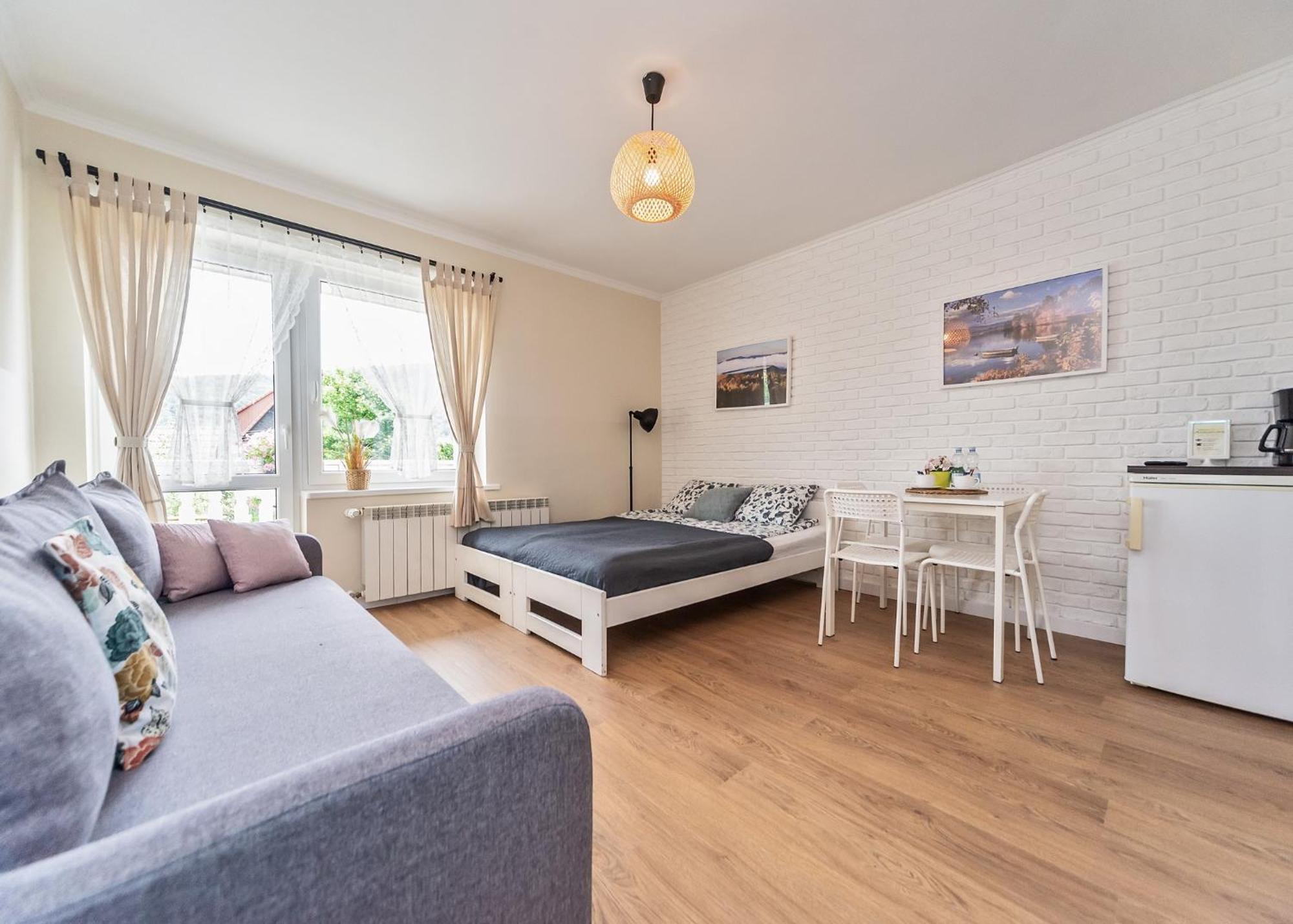 Willa Aleksandra - Apartamenty เมียนจีบรอเจีย จีเวียซกิแย ภายนอก รูปภาพ