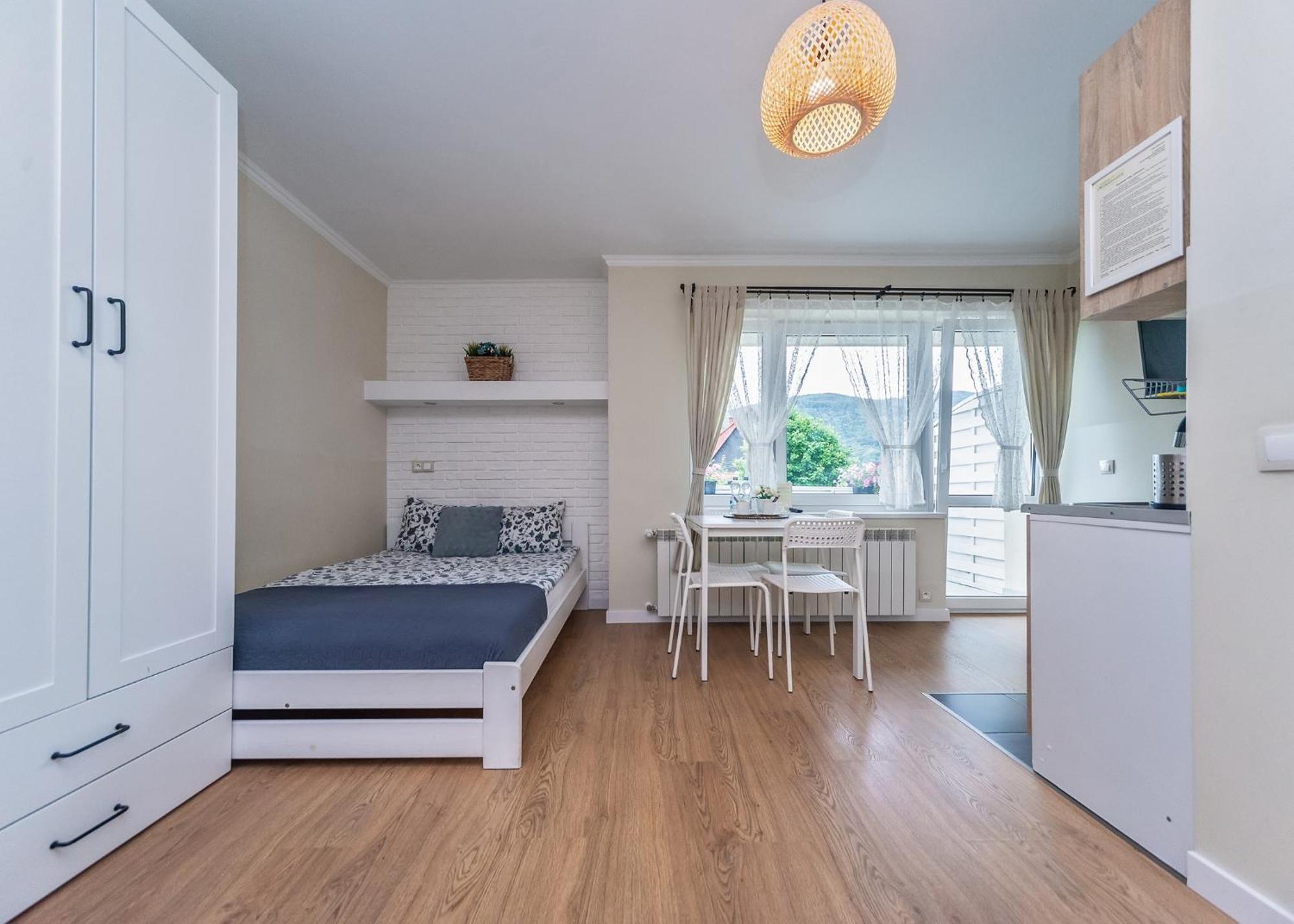 Willa Aleksandra - Apartamenty เมียนจีบรอเจีย จีเวียซกิแย ภายนอก รูปภาพ