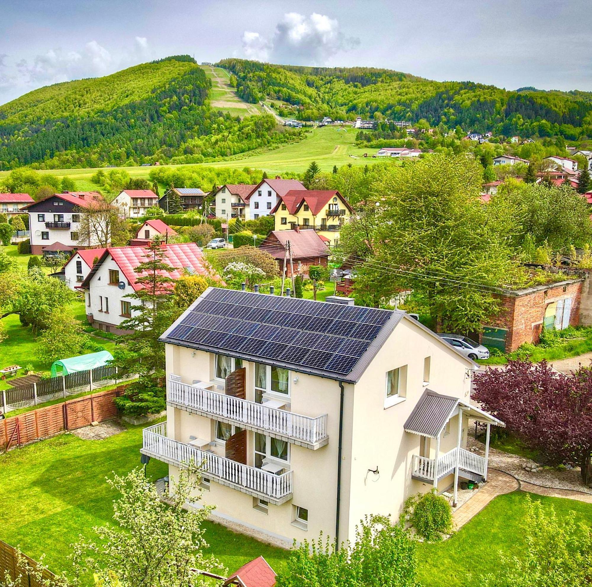 Willa Aleksandra - Apartamenty เมียนจีบรอเจีย จีเวียซกิแย ภายนอก รูปภาพ
